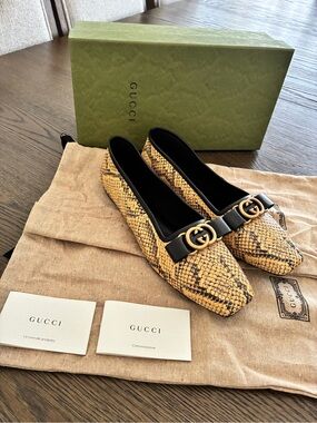 Gucci Yellow Snake-Print with GG Buckle Flats Size 40